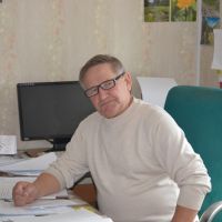Зам. директора по производству и маркетингу